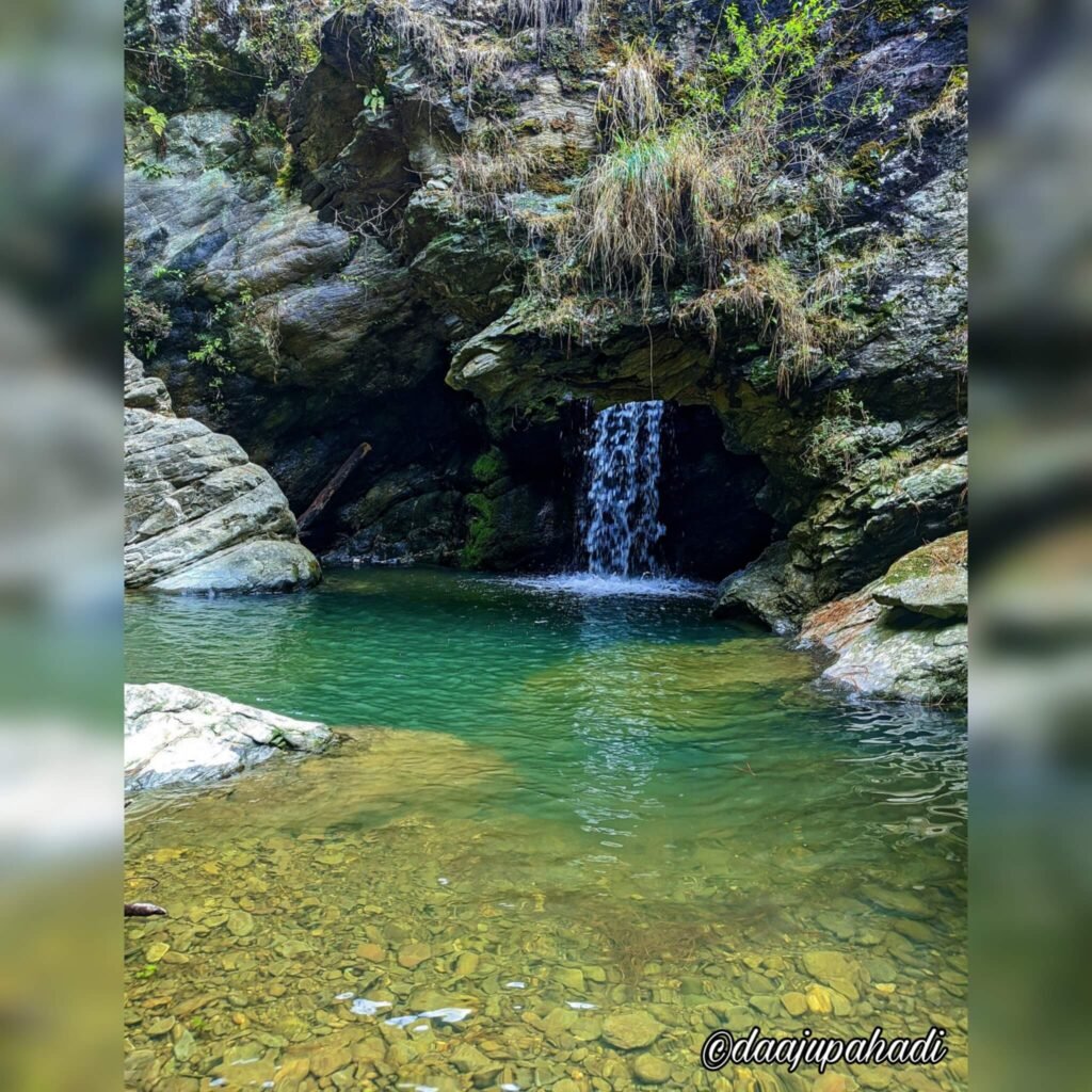 Himkund Falls